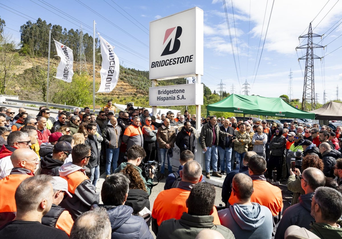 Los empleados de Bridgestone reanudan la huelga este jueves y se manifestarán en Peña Herbosa el viernes