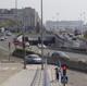 Imagen principal - Una conductora choca contra el muro del túnel de la Marga, abandona su coche y se fuga