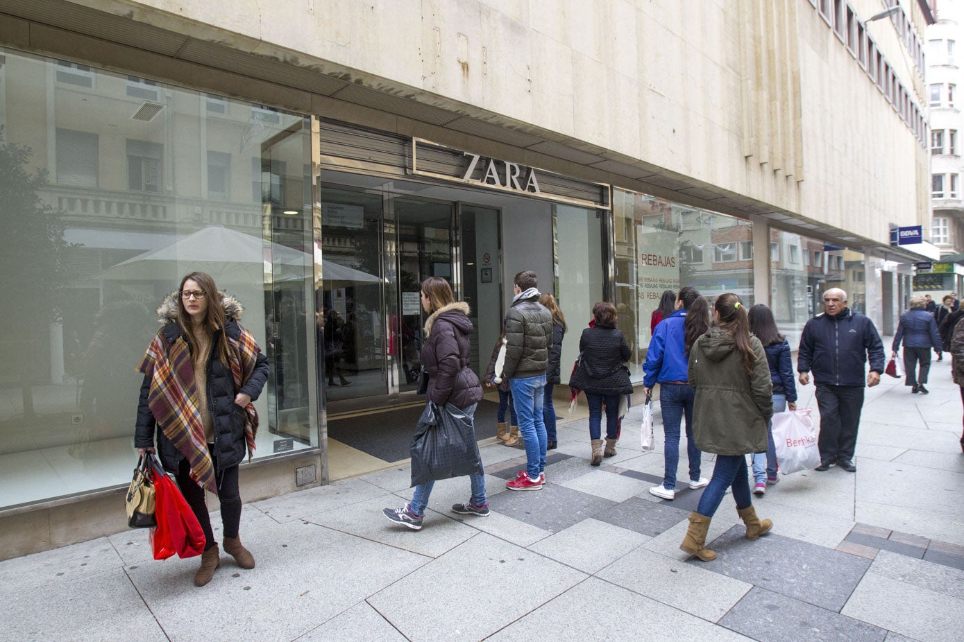 El comercio también se vio afectado por el apagón de Santander en enero de 2015.