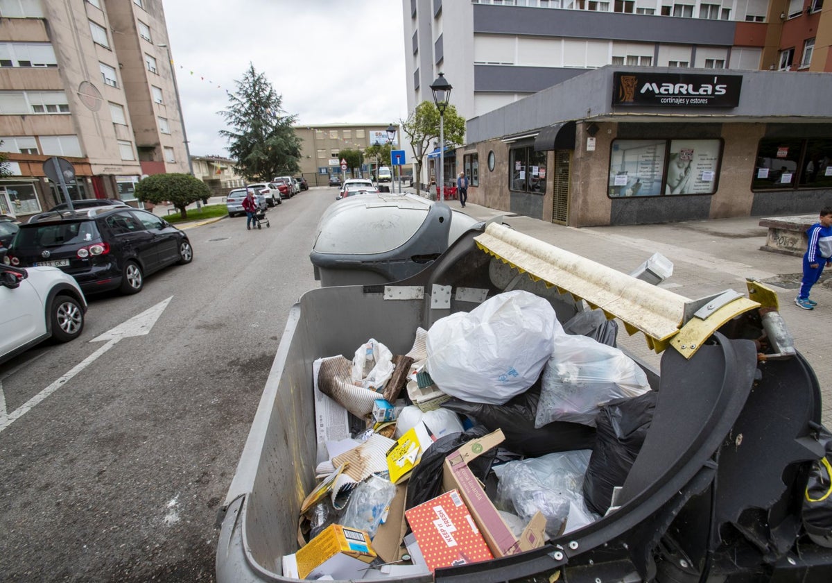 Camargo aprueba el 'tasazo' de basuras y lo sujeta al reciclaje