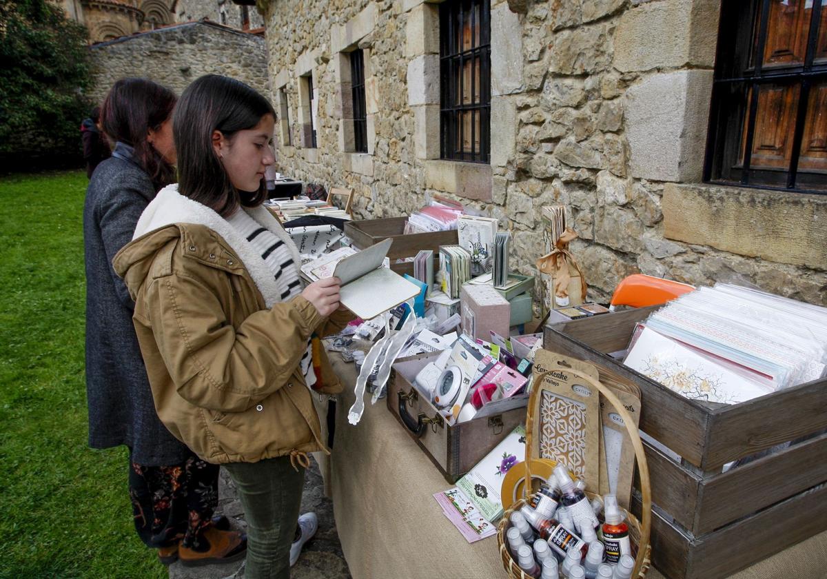 El Festival Arte Libro, tres jornadas de aprendizaje y diversión en Santillana del Mar