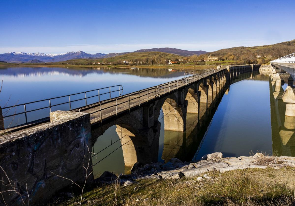 Cantabria podrá captar agua del pantano del Ebro por otros cuatro años