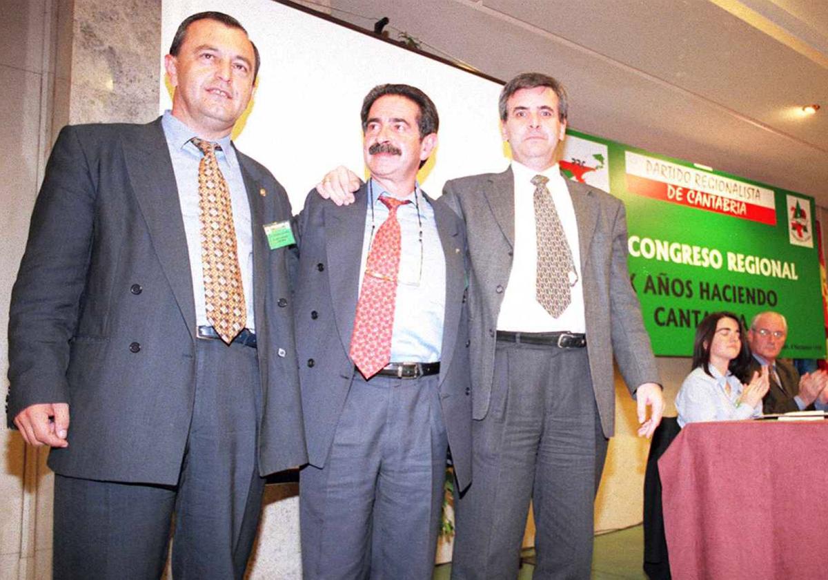Fin a 42 años de revillismo en las urnas
