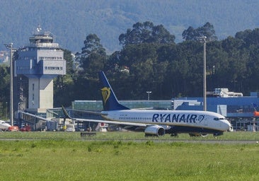 Avión de Ryanair, en la pista del Seve.
