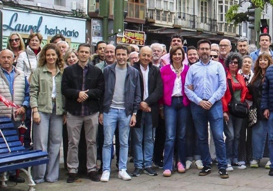 Casares, acompañado de miembros de su Ejecutiva Autonómica, en el inicio de la marcha