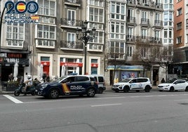 Detenidas tres mujeres por agredir y robar a una conocida en una trifulca en el centro de Santander