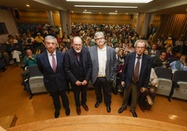 Luis Revenga, Enrique Álvarez, Juan Manuel de Prada y Manuel Ángel Castañeda, este miércoles en el Ateneo.