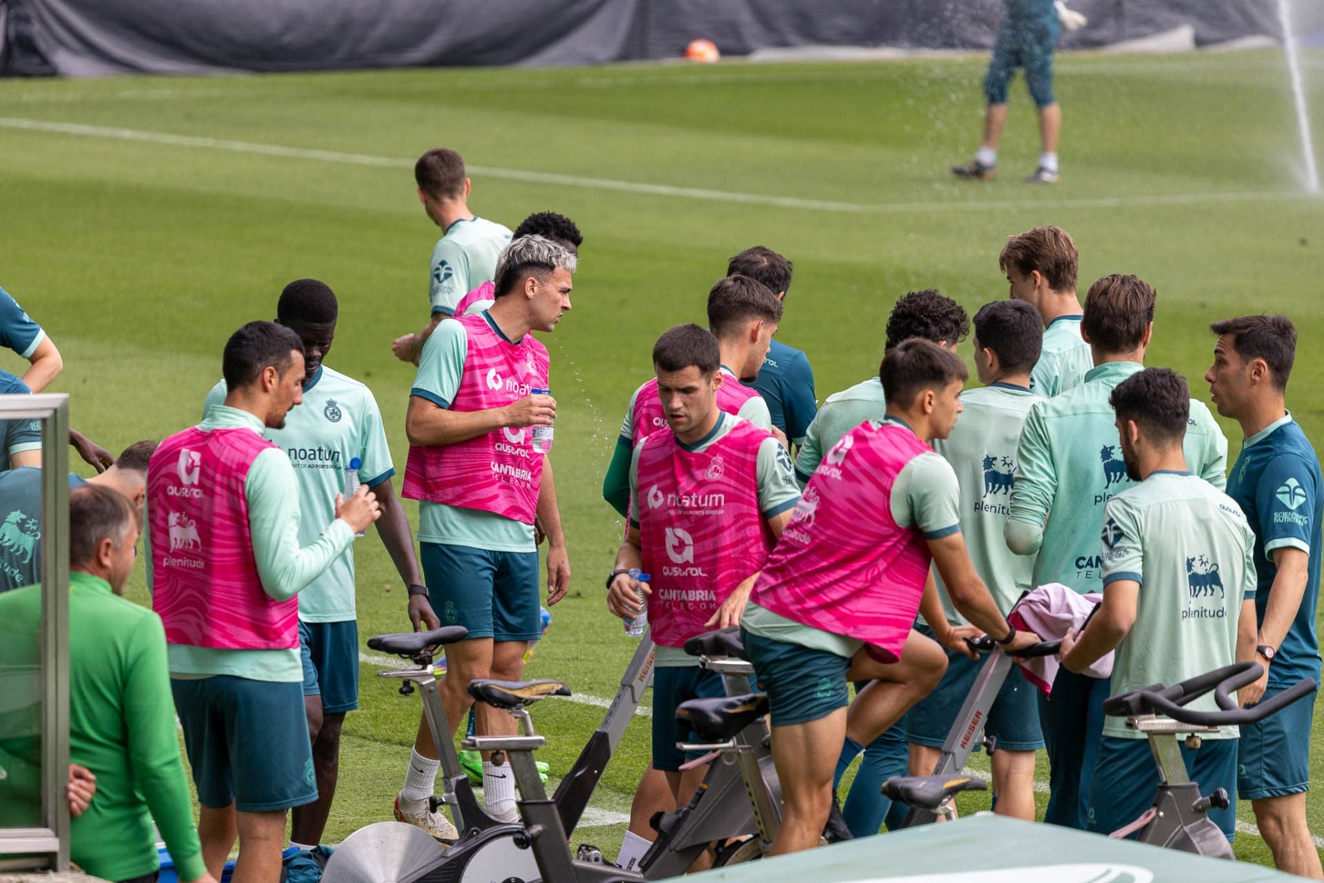 Jugadores del Racing durante una pausa.