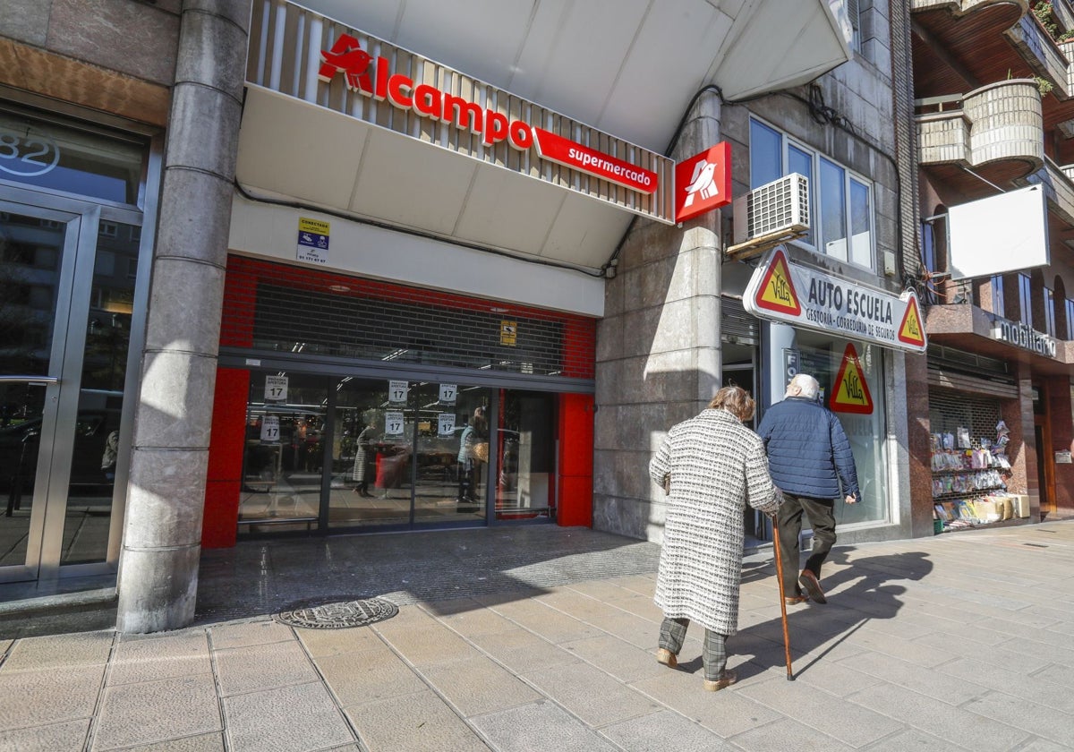 El cierre de 25 supermercados Alcampo afectará a Cantabria