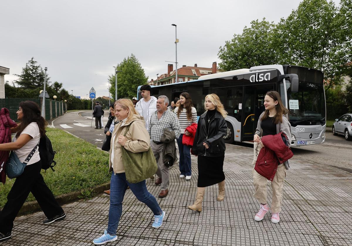 «En un viaje que suelo tardar 45 minutos, ahora con el transbordo serán dos horas»