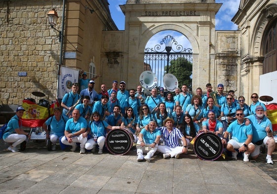 Integrantes de la charanga Los Ronceros en Condom (Francia) este pasado fin de semana.