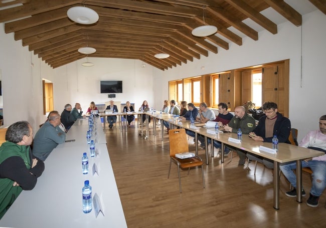 Reunión del patronato del parque.