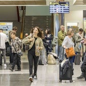 Pasajeros en el aeropuerto.
