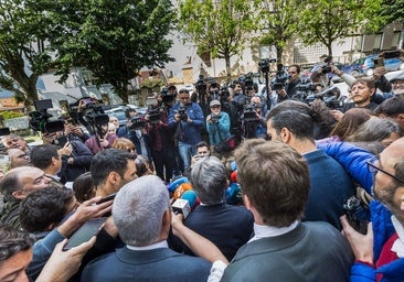 Entre una nube de periodistas y gritos de apoyo