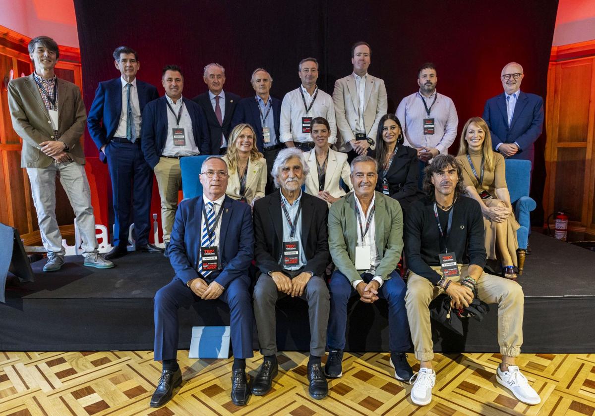 Francisco Matorras, Francisco del Piñal, Juan Fernández, Tomás Cobo, Íñigo Losada, Alfredo Pérez, Javier Cavada, Nacho Solana, José María Lafuente, Rita de la Plaza, Ruth Beitia, Odette Álvarez, Mónica San José, Juan Carlos de la Fuente, Jan Abascal, Ángel Cano y Emilio Amavisca.