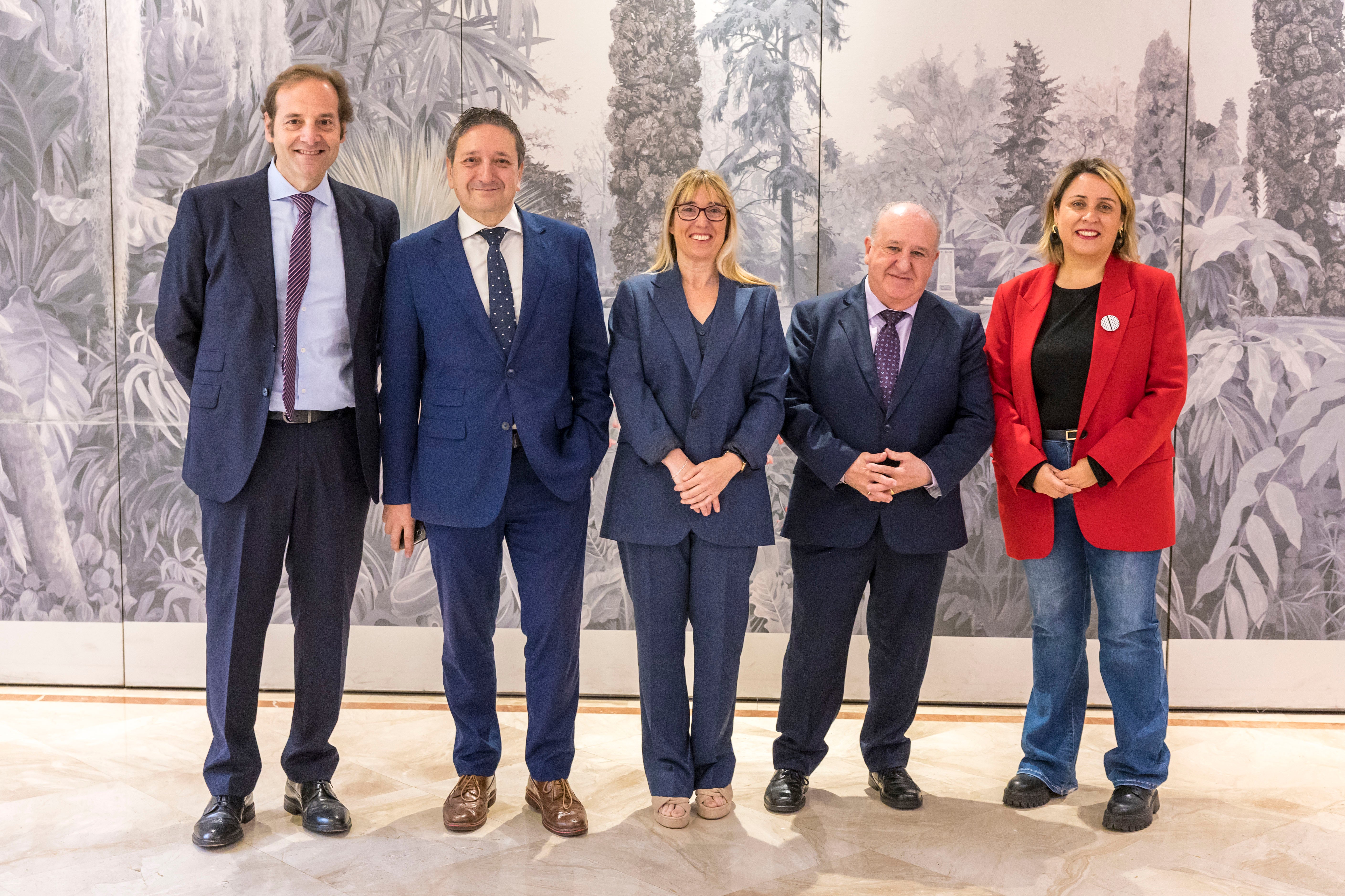 Mauricio Zuloaga, Jesús Alonso, Eugenia Gómez de Diego, Jesús Ruiz y Ruth Carrasco.