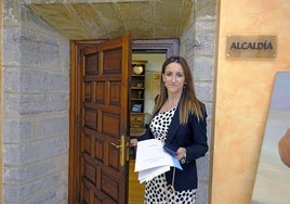 La alcaldesa socialista de San Vicente de la Barquera, Charo Urzquiza.