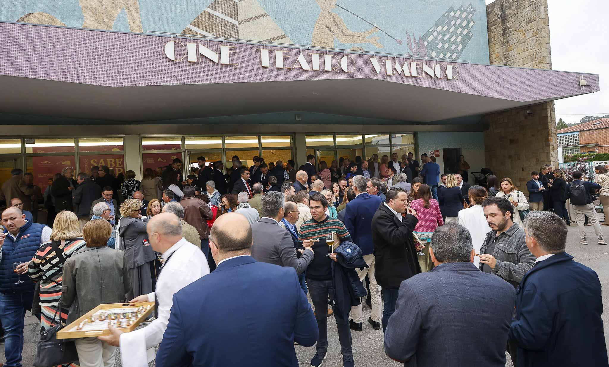 La X gala de los Premios Sabe a Norte se ha celebrado en el Teatro Vimenor de Vioño de Piélagos. 