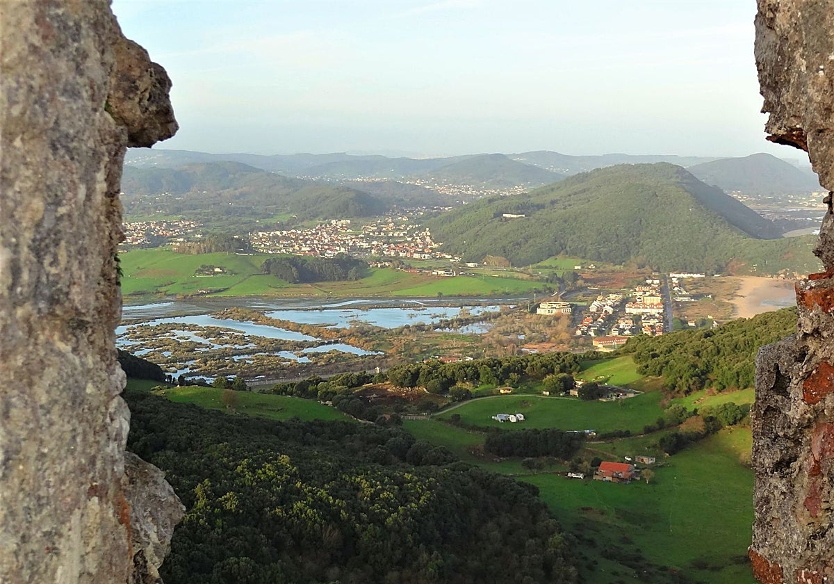 Marismas de Santoña, El Brusco y Argoños desde La Atalaya.