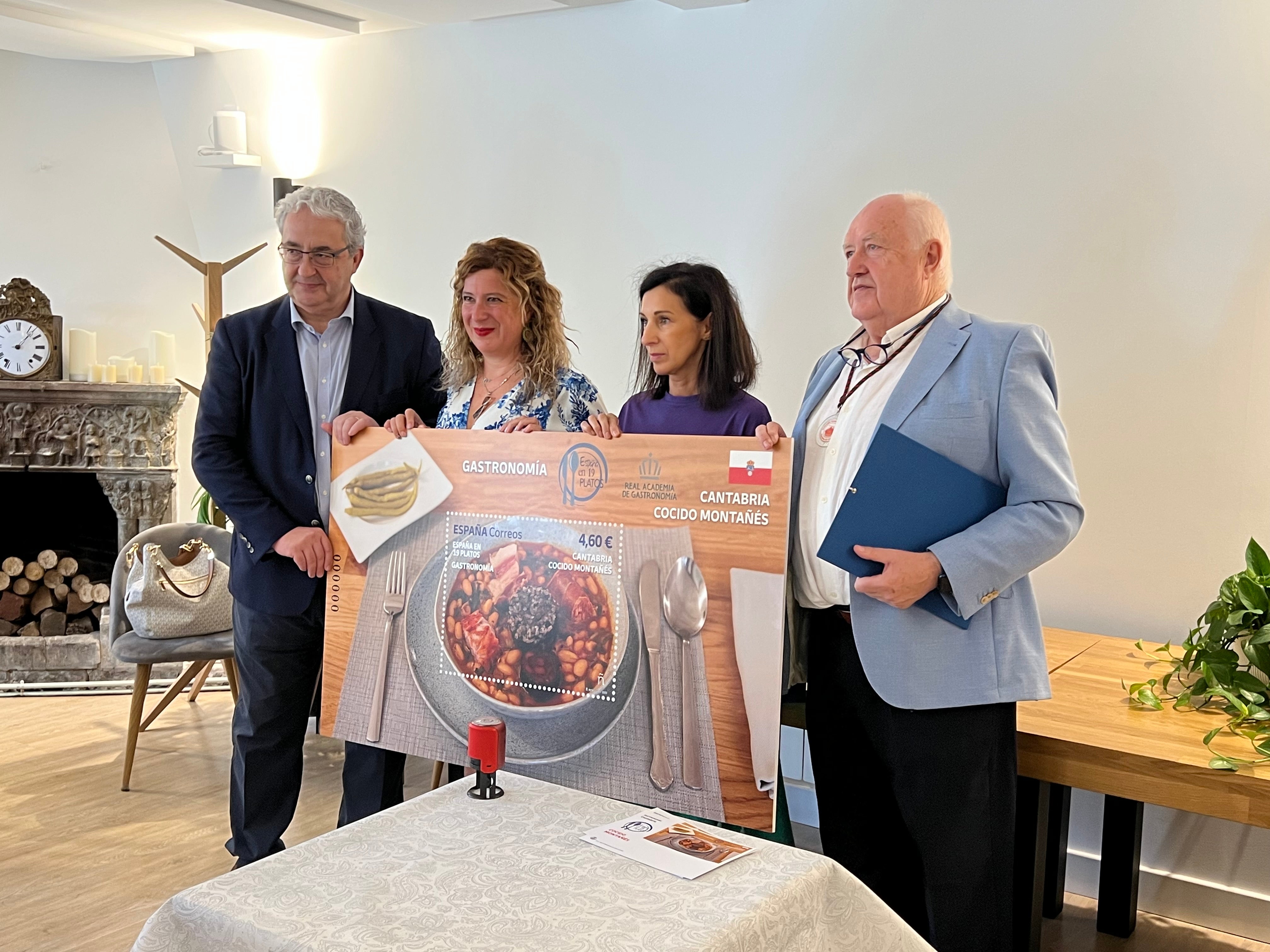 En la presentación del sello dedicado al cocido montañés