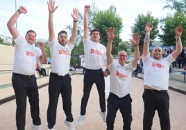 Los jugadores de Borbolla celebran el título en Supercopa.