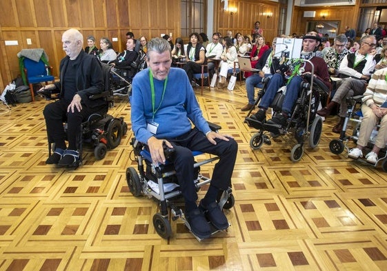 Martín Caparrós y Juan Carlos Unzué, en las jornadas sobre ELA en La Magdalena