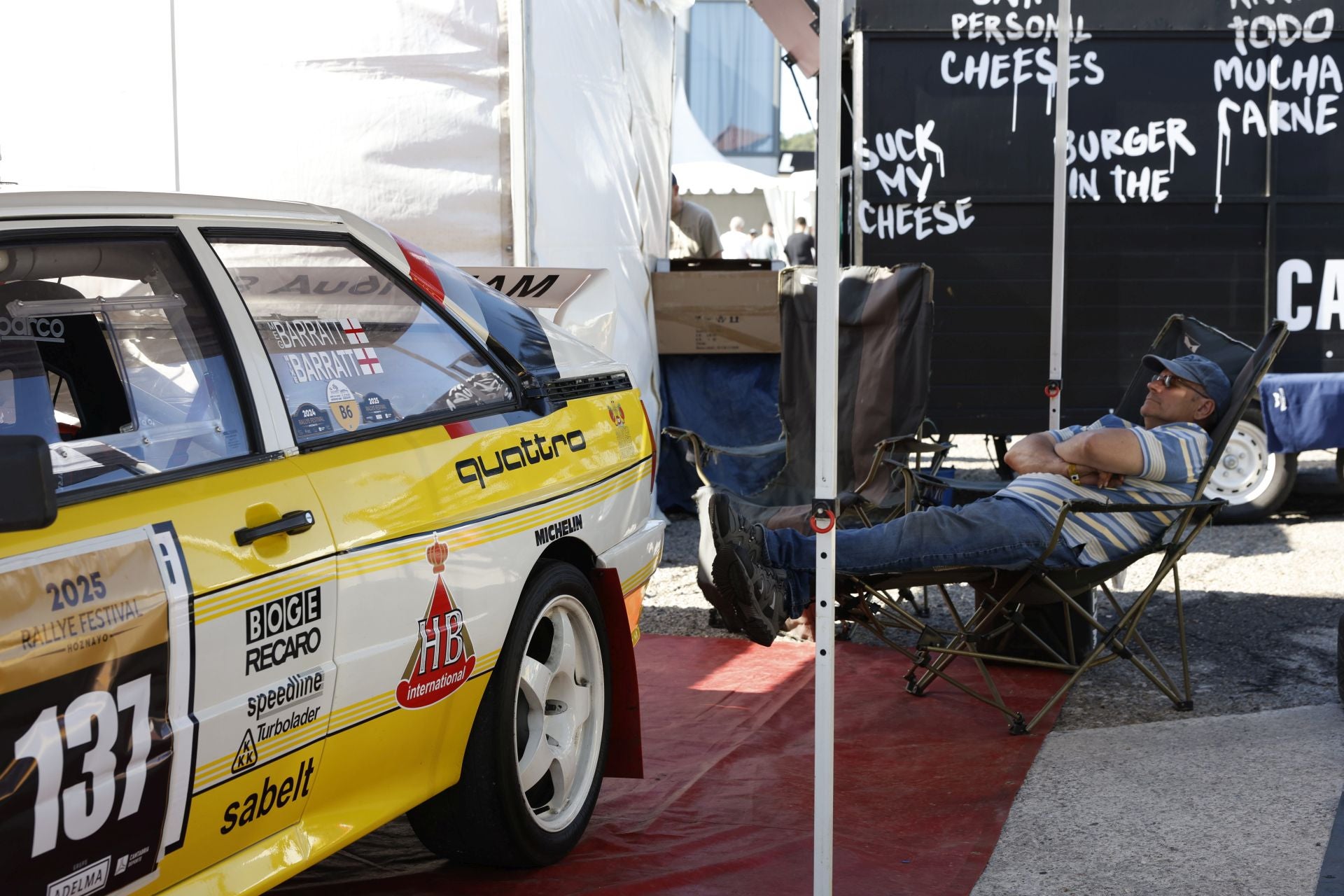 El Audi Quattro de Meg y Mike Barratt.