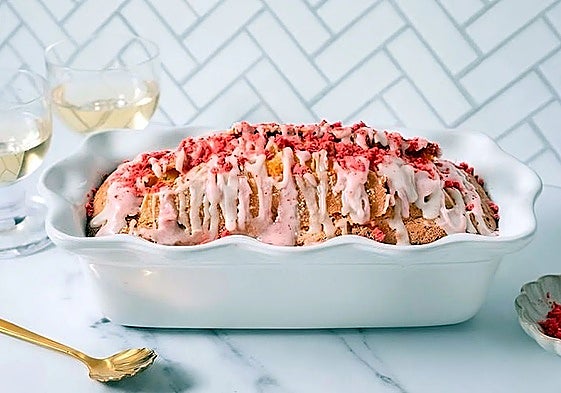 Bizcocho de fresas y champán.