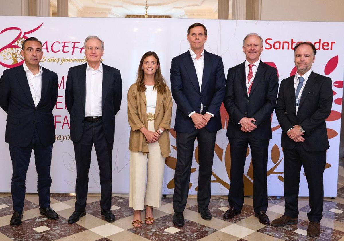 Manuel Iturbe, Eduardo Arasti, Ana Álvarez, Miguel Abelló, Vicente Alciturri y Esteban Sastre (IEF).