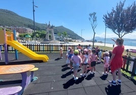 Servicio de ludoteca en Santoña.