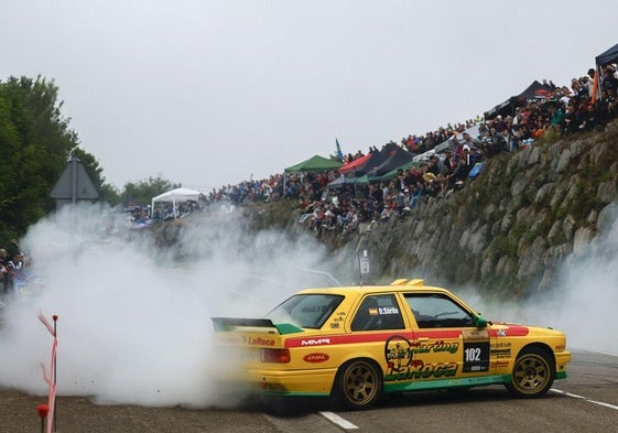 Daniel Sordo (padre) con su BMW M3 E30.