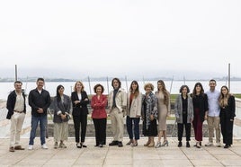 De izquierda a derecha: Antonio Comas, Manuel de Diego Pardo, Eva Guillermina Fernández, Lucía Marín, Carmen Romeu, Milagros Martín, Ana San Martín, Elena Ramos, Paula Sumillera, Eloy de la Fuente y Cristina Cubas, en la presentación de la zarzuela.