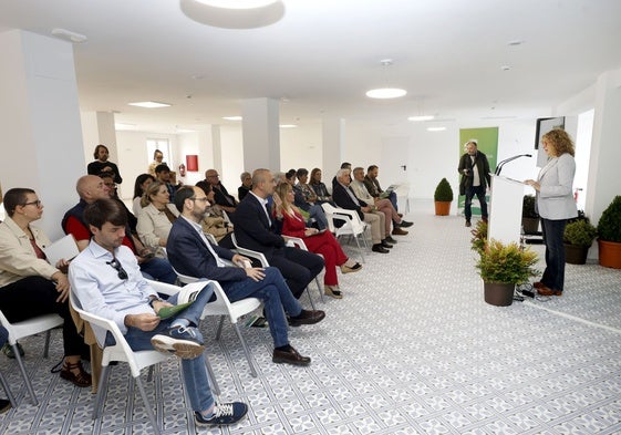 Patricia Portilla presentando 'Torrelavega Conexión Natural'.