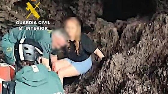 La mujer estuvo nadando en la zona del Faro del Caballo y no pudo regresar.