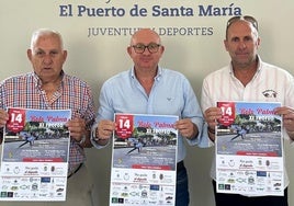 José Manuel García, José Ignacio González y Alejandro García en la presentación del cartel del trofeo.