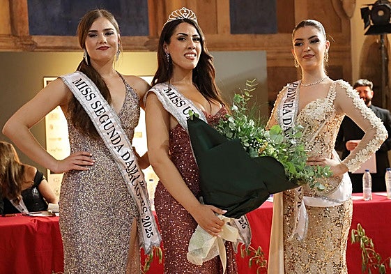 De izquierda a derecha, Larisa Visovan, Lucía Aguilera y Andrea Marques.