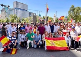 Fueron numerosos los cargos públicos del PP cántabro que se desplazaron hasta Madrid para participar en la concentración