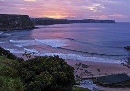 Playa de Los Locos de Suances, elegida mejor arenal de Cantabria y aspirante ahora al primer puesto nacional.