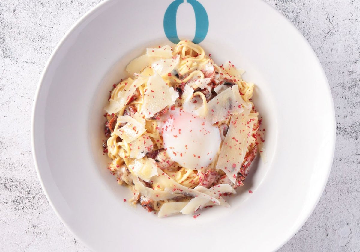 Pasta carbonara, un entrante exquisito del que hay muchas variaciones.