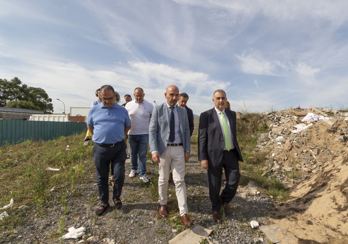 Fomento adjudica las obras del punto limpio de Laredo por 2 millones