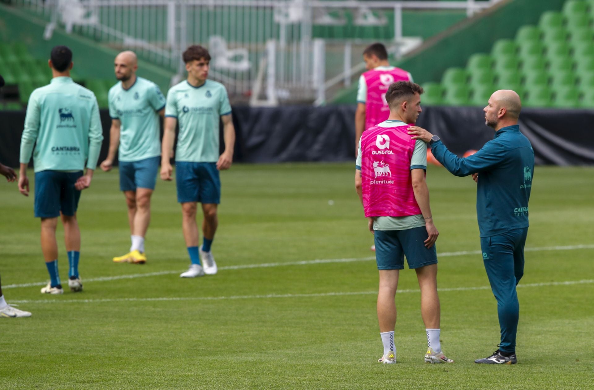 El entrenamiento en los Campos de Sport, en imágenes