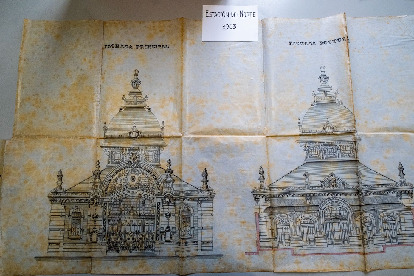 Imagen del plano de la fachada anterior y posterior de la antigua Estación del Norte de Santander, derruida en 1936.
