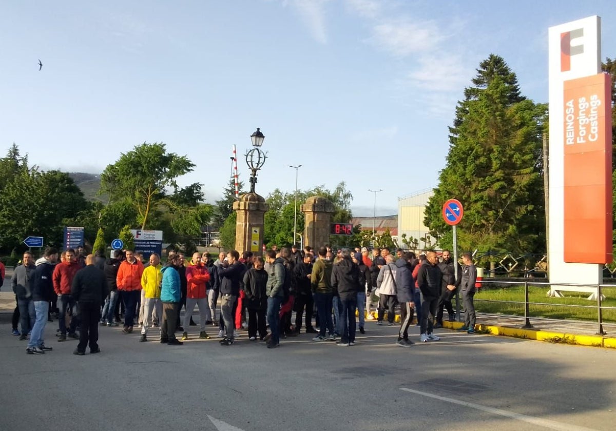 Trabajadores en el día de huelga que tuvo lugar hace dos semanas.