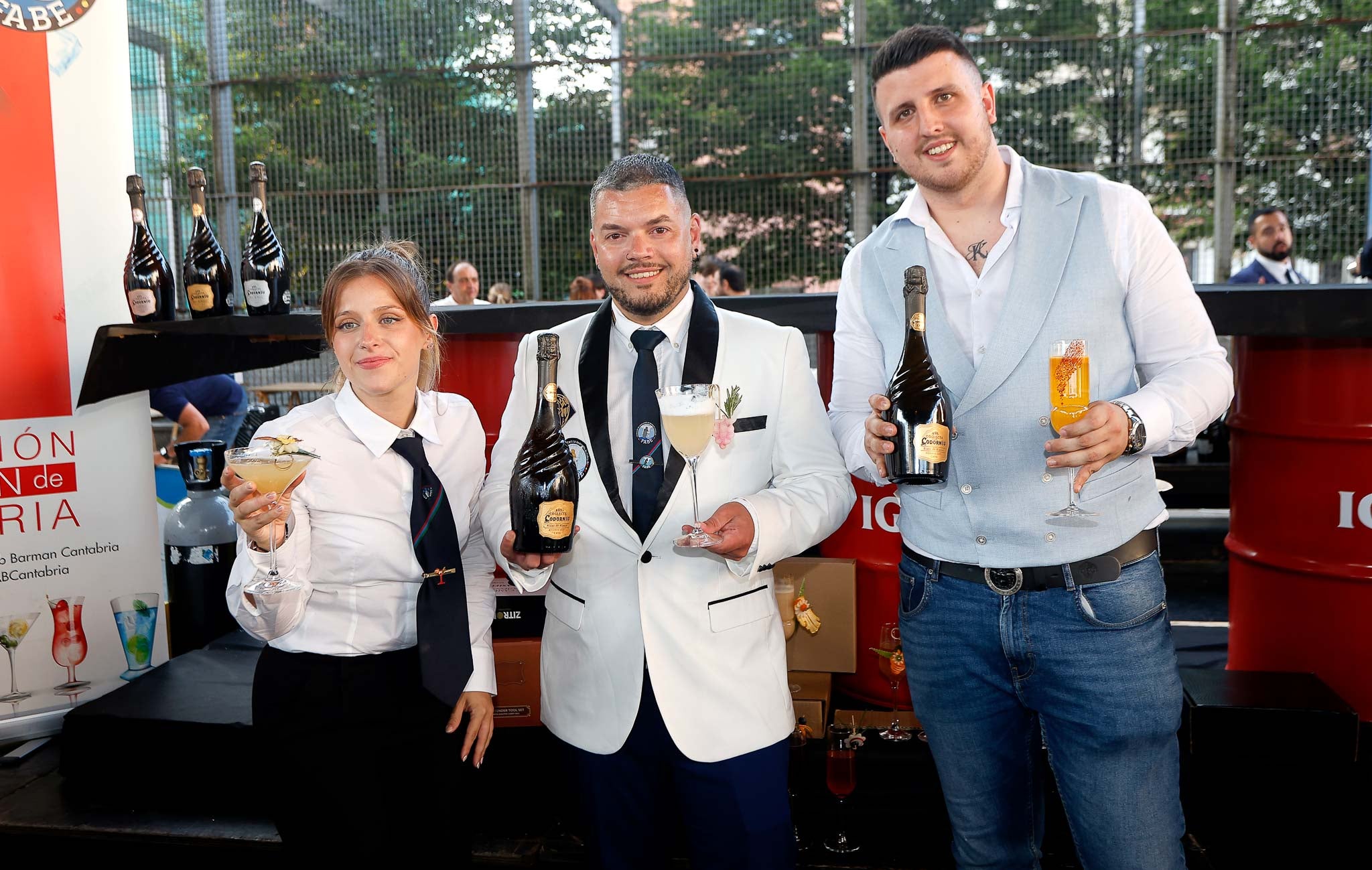 Laura Merino, Borja Gutiérrez y Alejandro Merino.
