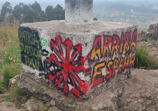 Primer plano de las pintadas.