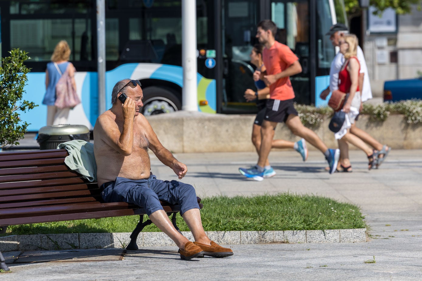 Muchos vecinos estuvieron sofocados de calor.