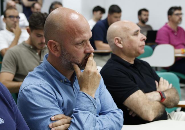 José Alberto y Manolo Higuera, emocionados en la rueda de prensa de Martija.