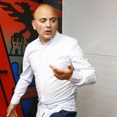 Chema Aragón, en la sala de prensa de Anduva.