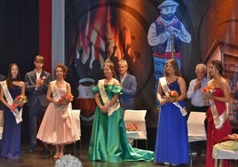 Coronación de la Reina de las fiestas de Los Corrales y su Corte de Honor.