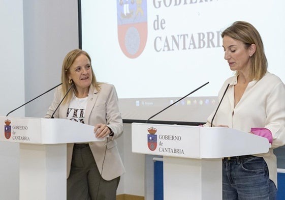 La consejera de Presidencia, Isabel Urrutia, y la presidenta de Ascanvite, Silvia Gómez, en la rueda de prensa de este lunes.